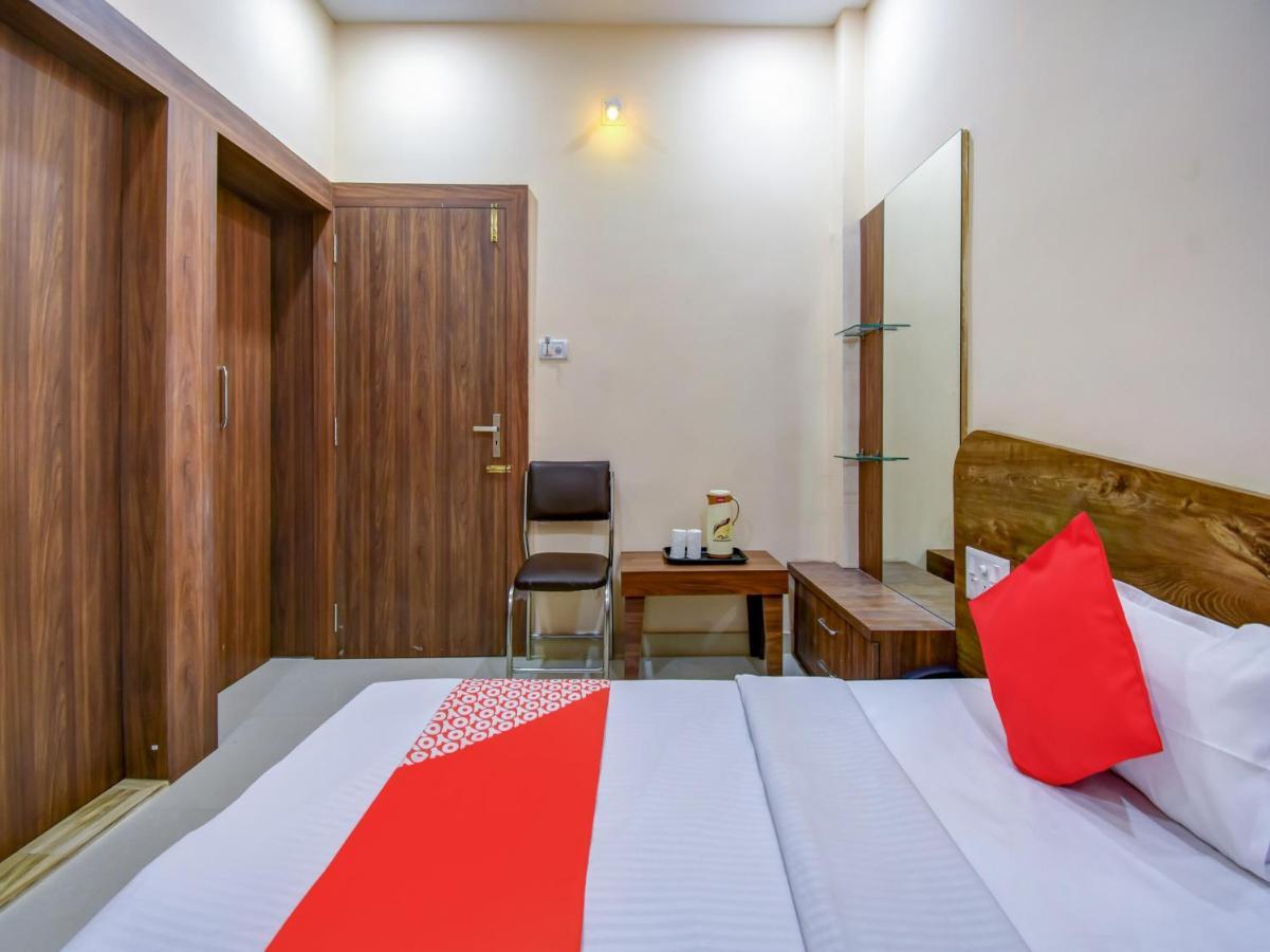 Oyo 79654 Pacific Hotel Jharsuguda Extérieur photo